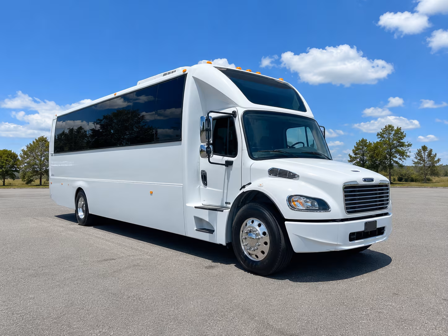airport shuttle buses for arriving cruise groups connecting through bhm