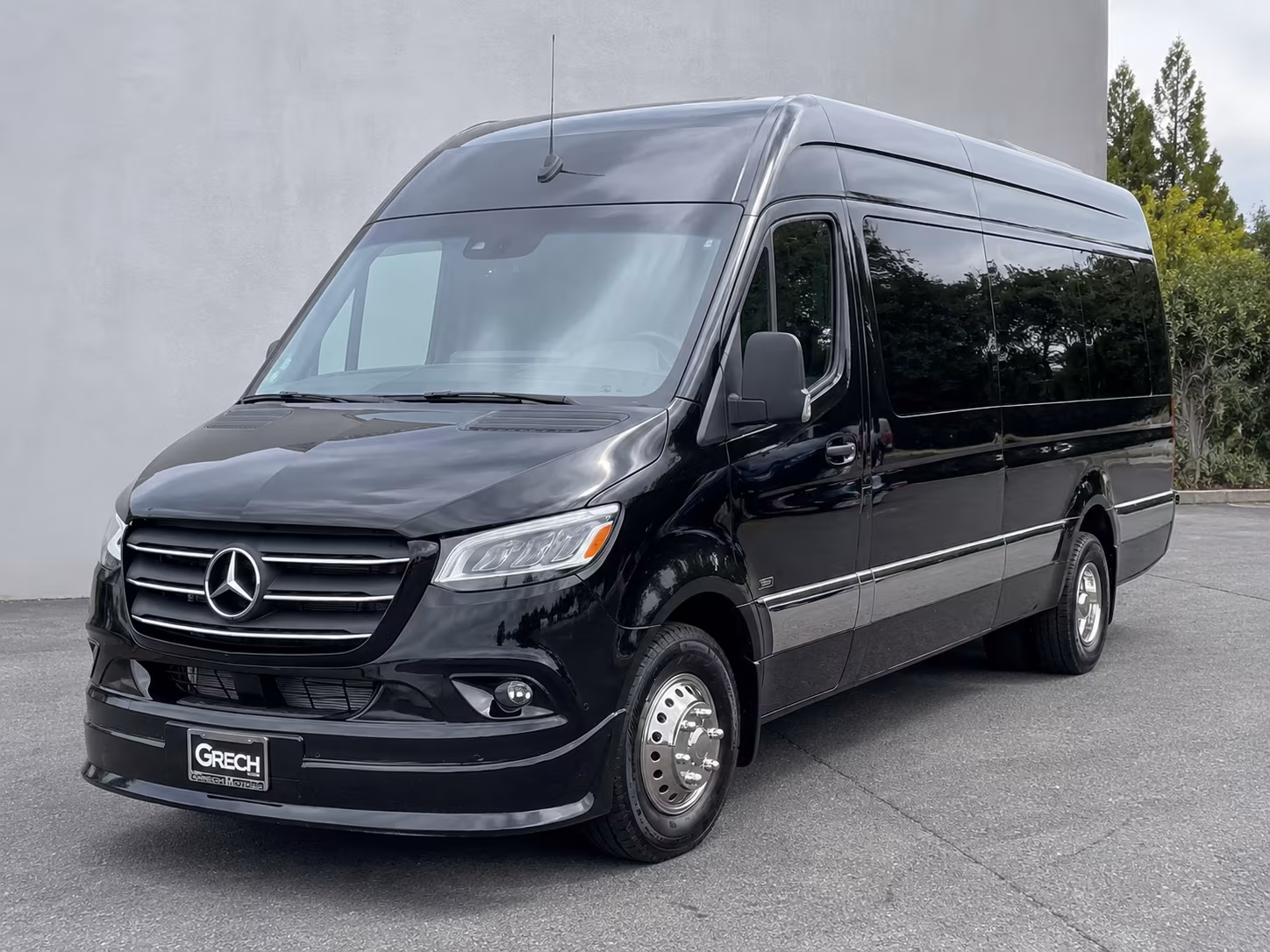 find and book transportation for your next concert or music festival 1