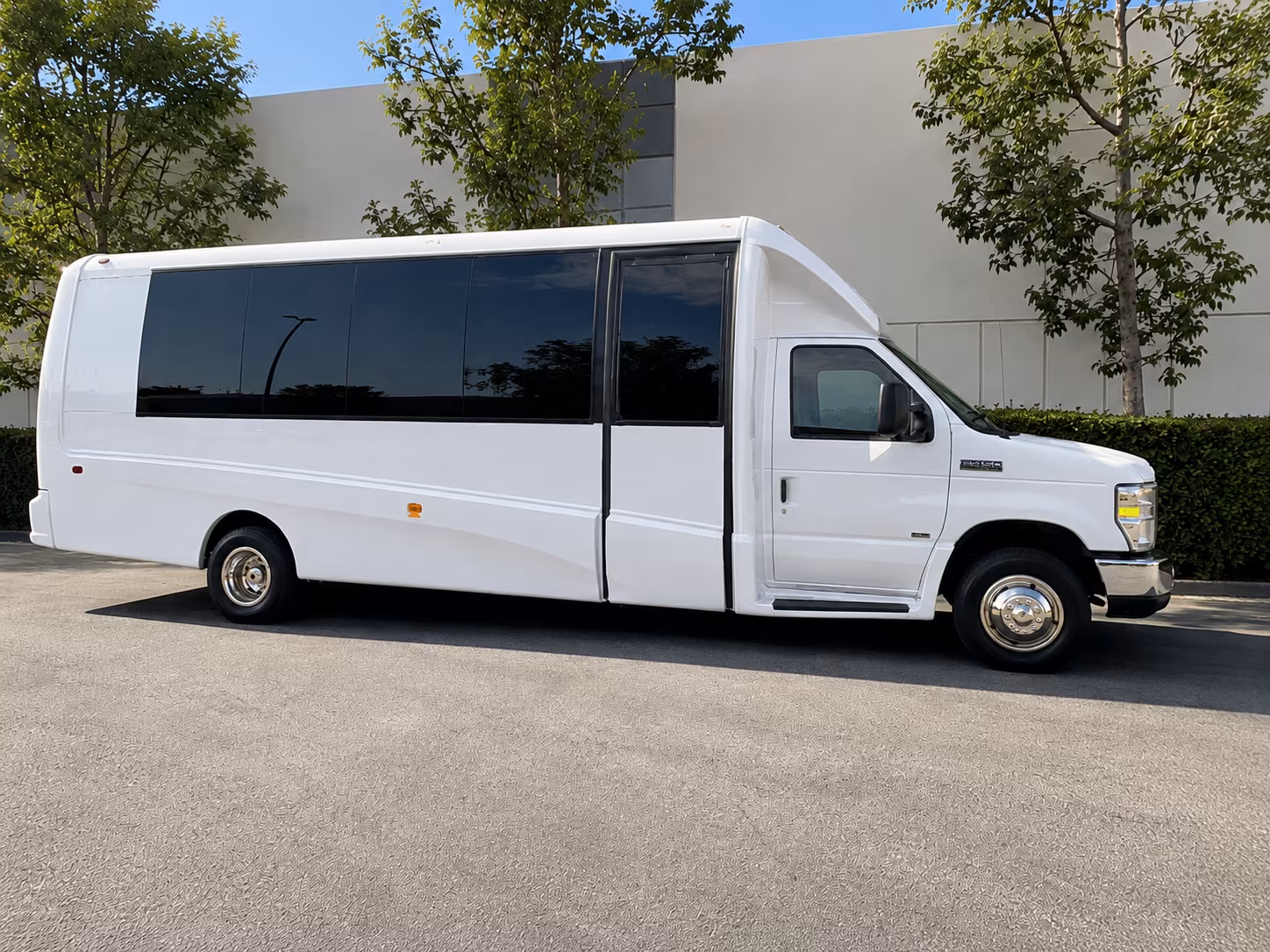 find and book transportation for your next convention or trade show 3