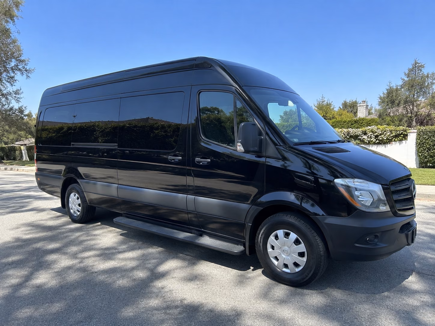 find and book transportation for your next corporate event 4