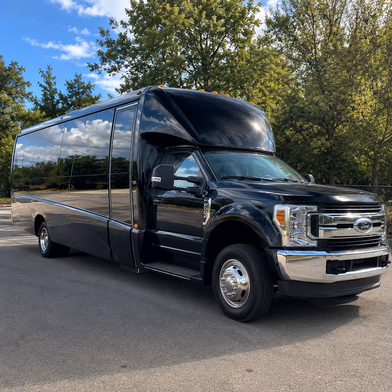 minibus rentals for smaller birmingham prom groups heading to homewood and mountain brook