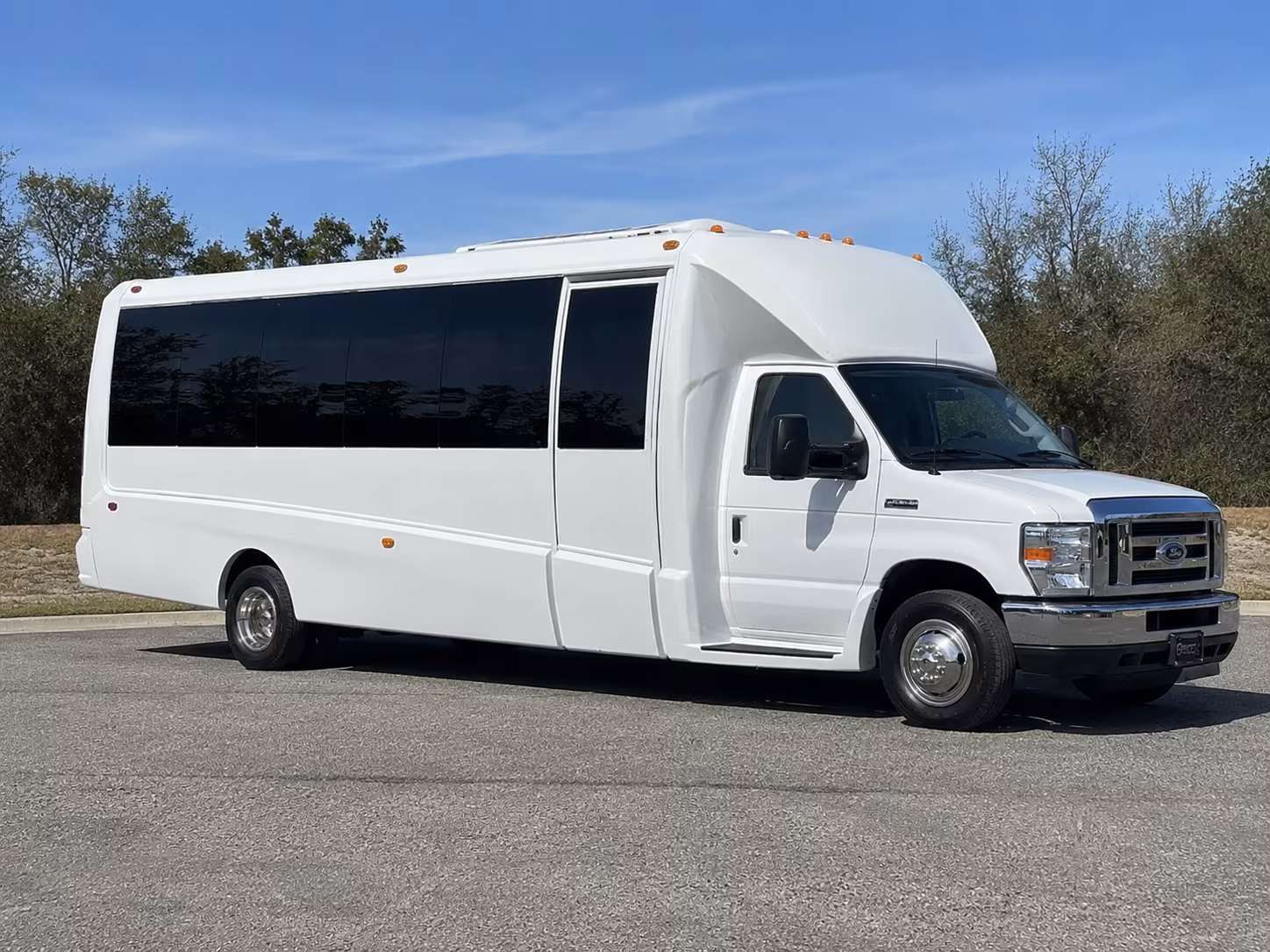 prom buses available for proms at vestavia hills hoover and beyond