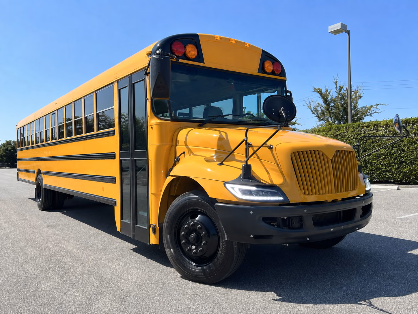 school buses for mcwane science center field trips in birmingham
